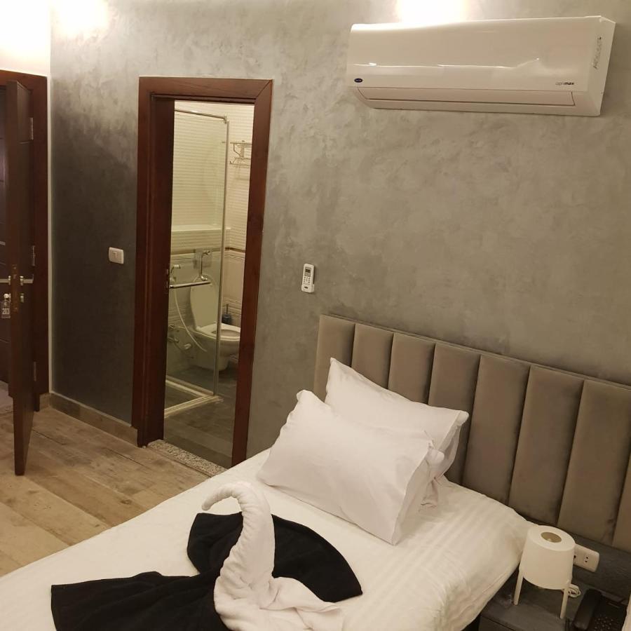 Cleopatra Pyramids View Hotel Kafret el-Gabal Exterior photo